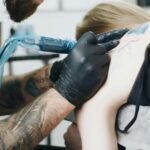 Los científicos no dan crédito: los tatuajes afectan al sistema inmunitario de maneras que apenas empezamos a comprender