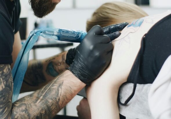 Los científicos no dan crédito: los tatuajes afectan al sistema inmunitario de maneras que apenas empezamos a comprender