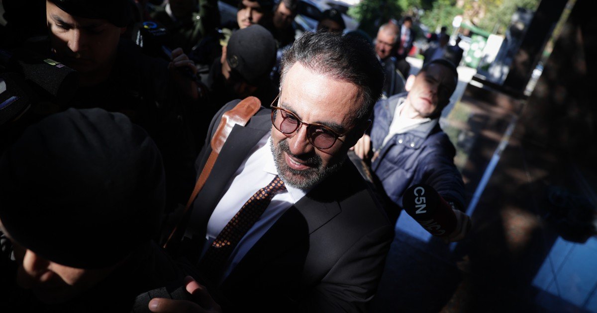 "No soy dueño de la salud de Diego": la nueva declaración de Luque en medio de fuertes cruces con la acusación