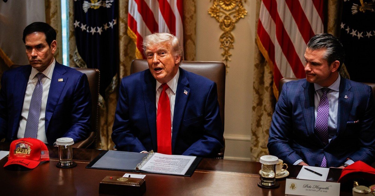 "Tendremos que volarlos por los aires": Trump lanzó una advertencia a otro país de Medio Oriente que podría controlar el estrecho de Ormuz