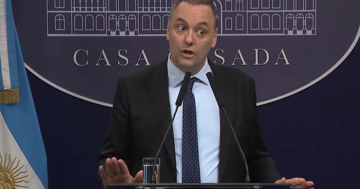 Manuel Adorni buscaría ampararse en la Inocencia Fiscal para tratar de justificar sus ingresos