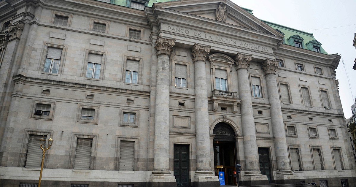 Familias endeudadas: un banco lanzó dos paquetes de "salvataje" para sus clientes morosos