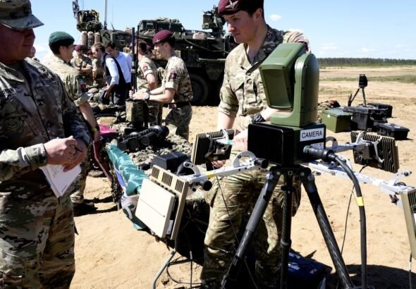 Europa pisa el acelerador de la inteligencia artificial militar ante el avance arrollador de Estados Unidos y China