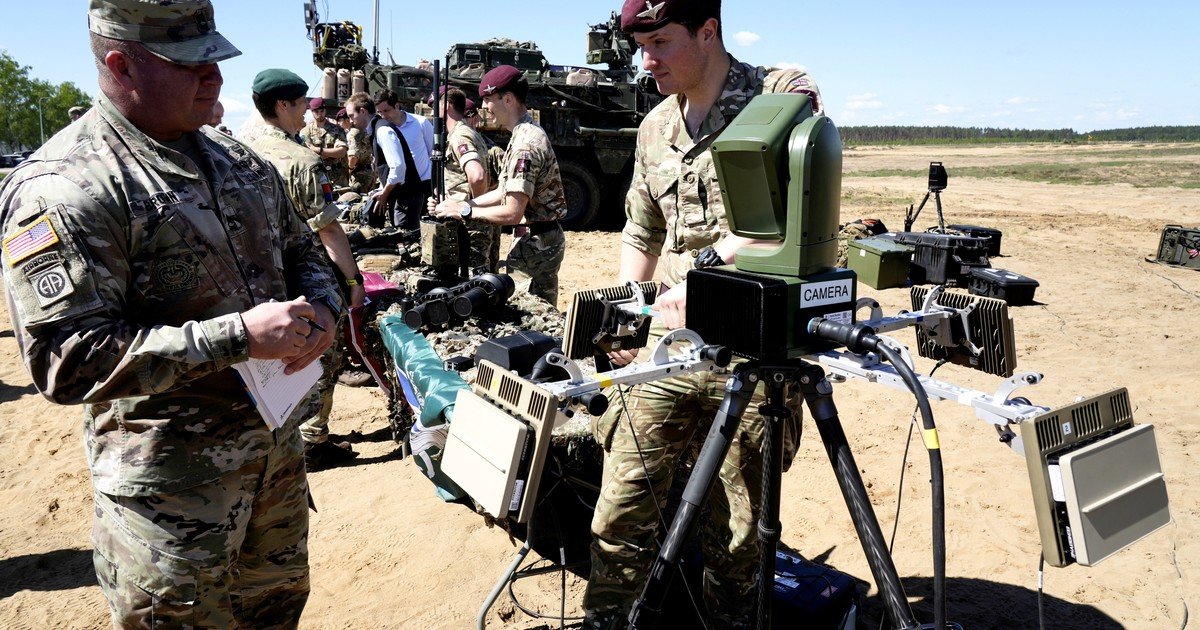 Europa pisa el acelerador de la inteligencia artificial militar ante el avance arrollador de Estados Unidos y China