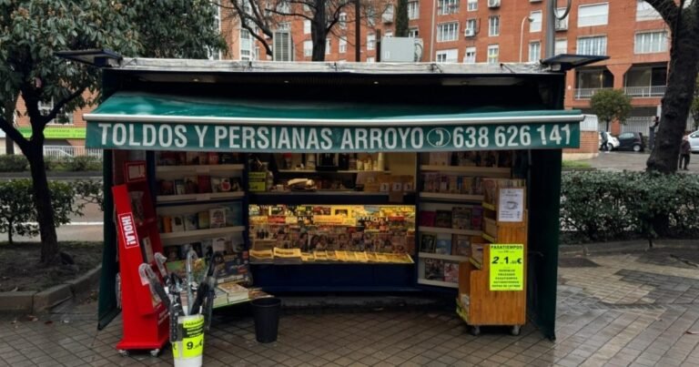 Dos matrimonios compraron un quiosco con sus ahorros para darle trabajo jóvenes que viven en la calle: “Hay que dar empleo a las personas que tenemos al lado”