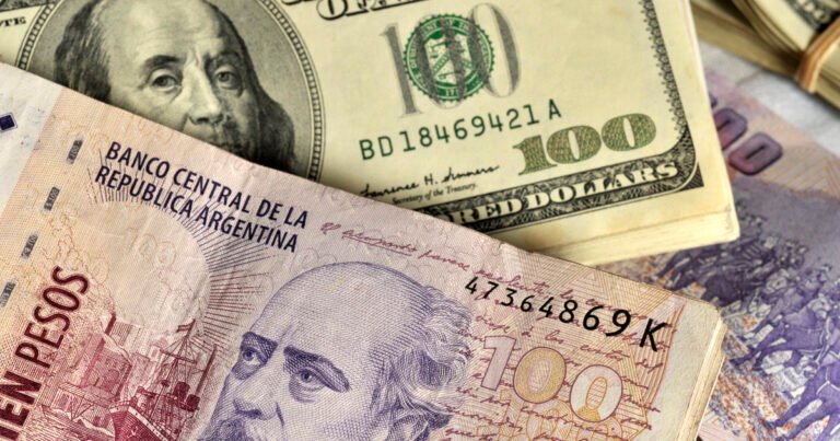 Dólar blue hoy: a cuánto cotiza este martes 12 de mayo