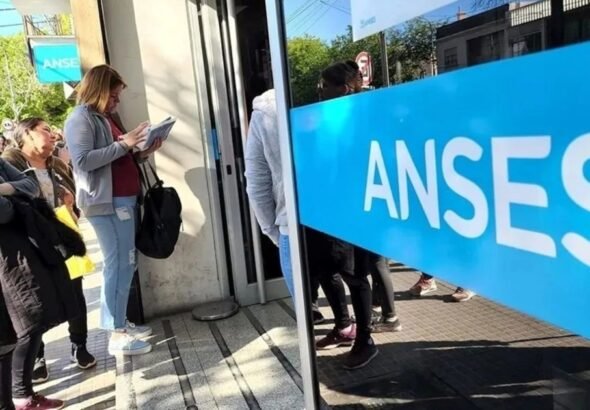 Aguinaldo para jubilados ANSeS: cuándo se cobra y cuánto corresponde en junio 2026