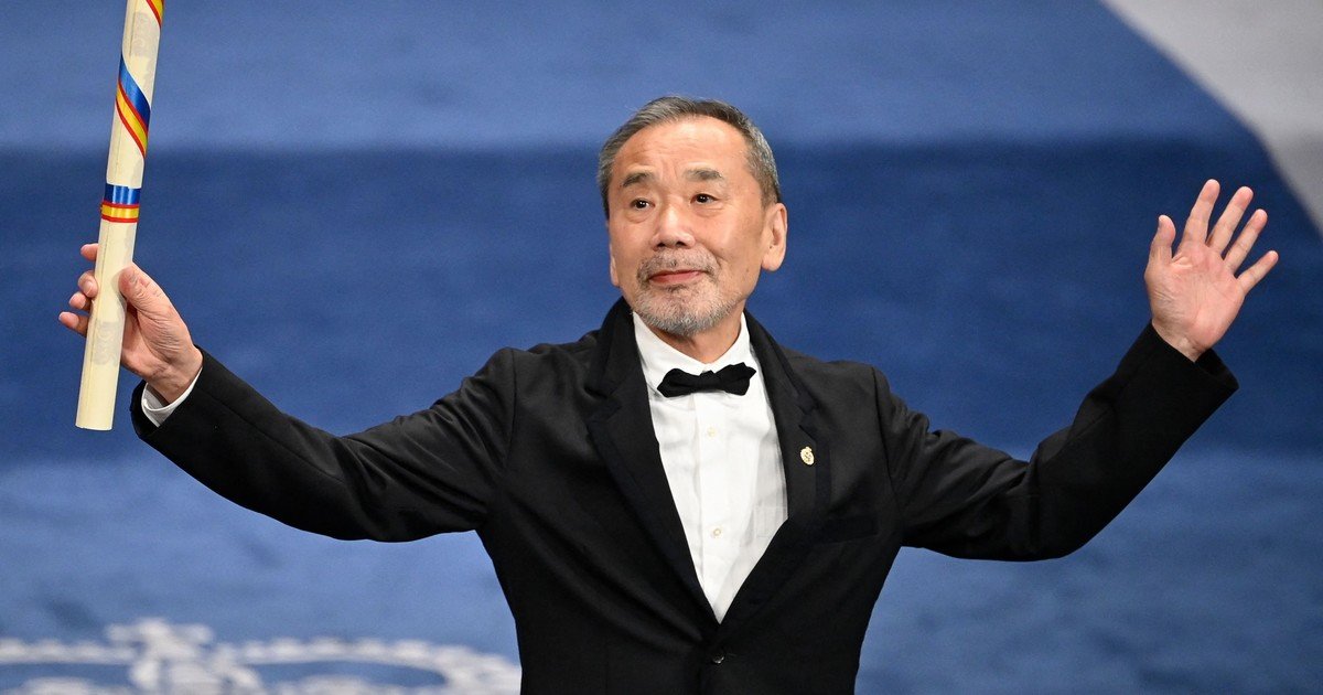 Haruki Murakami sobre la importancia de comunicarse sin filtros: “Siempre es mejor que la gente hable cara a cara, con el corazón en la mano, para que no haya malentendidos”
