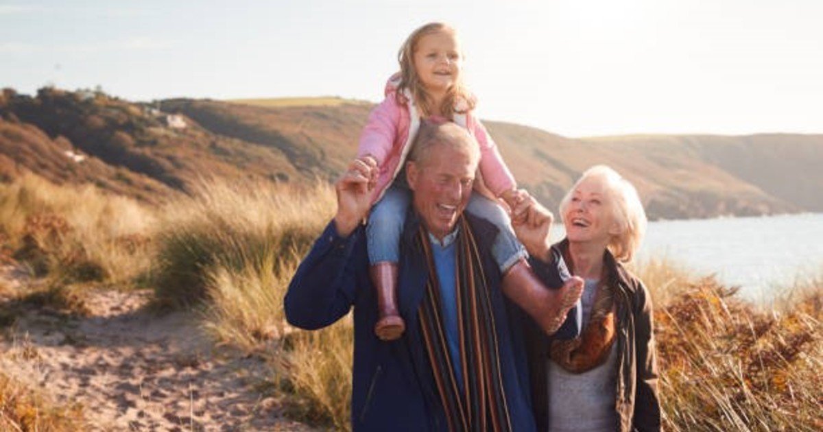 Viajes entre abuelos y nietos: los mejores rincones del país para disfrutar juntos