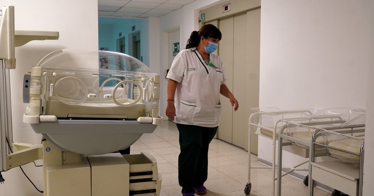 Menos bebés: el dato que está transformando clínicas privadas y hospitales públicos