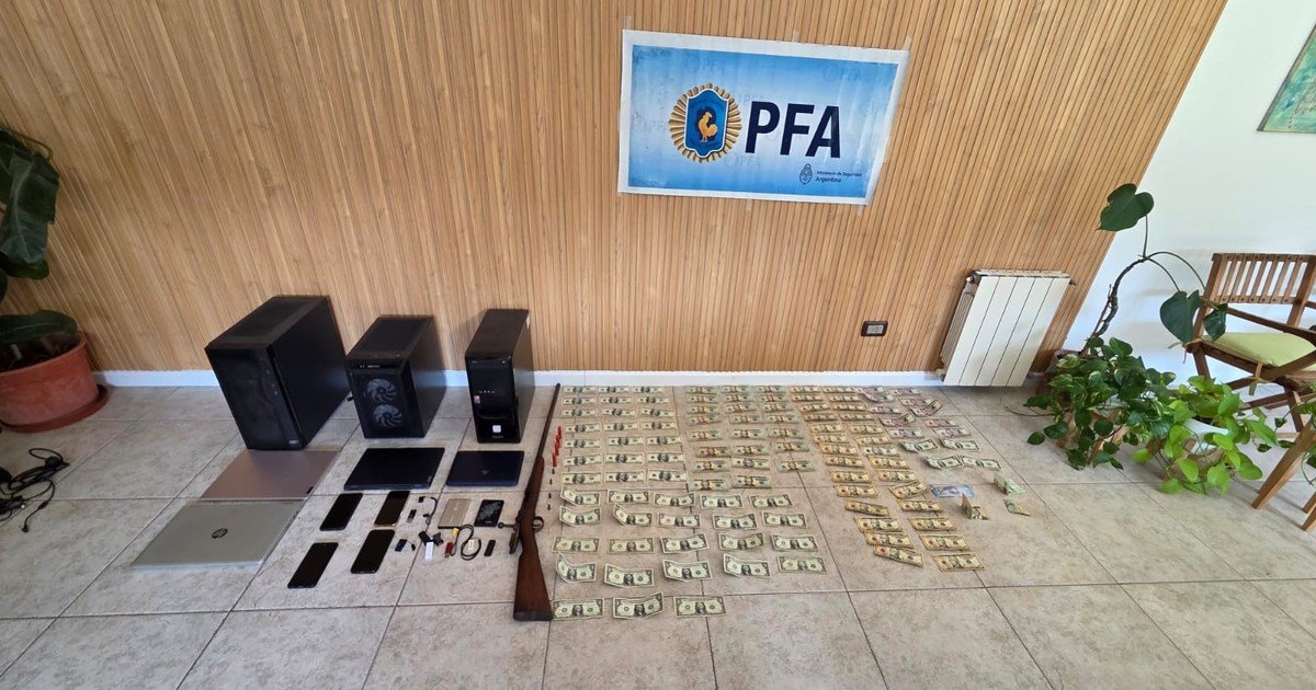 Atrapan a una banda de estafadores que se dedicaba a operaciones fraudulentas con criptoactivos: hay 21 detenidos