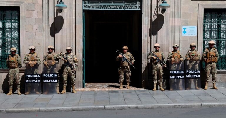 Para Estados Unidos, Bolivia se enfrenta a un intento de "golpe de Estado"