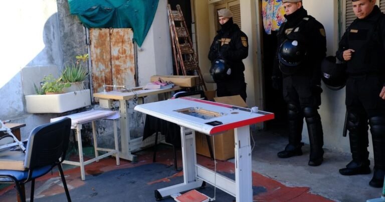Devuelven a su dueña una casa tomada en la pandemia que se derrumbó y provocó la muerte de una nena