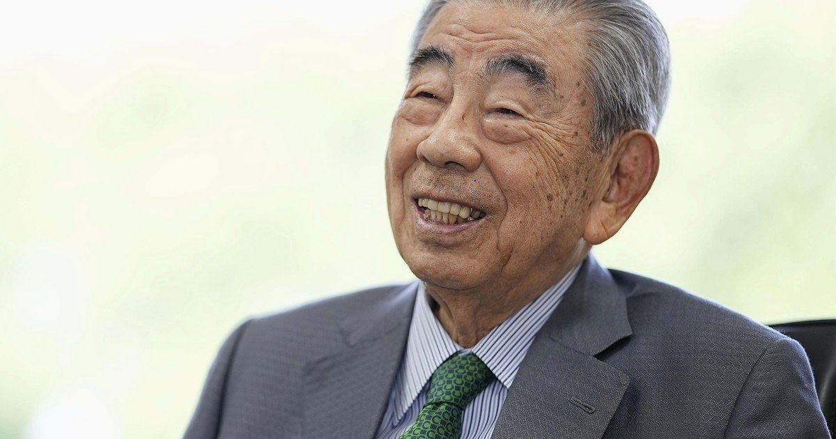 Murió Toshifumi Suzuki: la historia del empresario que popularizó los "konbini" y cambió para siempre los 7-Eleven