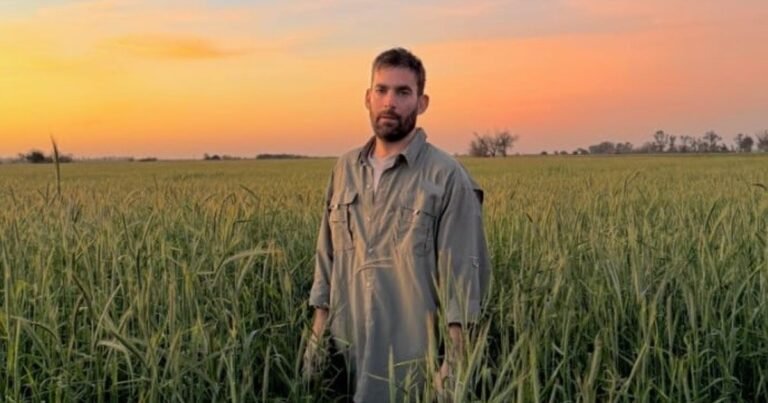 El tambero que sin saber apostó a los cultivos de servicios hace más de 30 años y hoy cosecha granos, leche y carbono