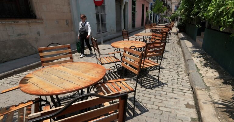 Colapsa el turismo en Cuba, principal fuente de ingreso del régimen castrista