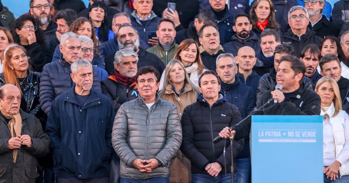 Los intendentes de Kicillof presionan a La Cámpora con la reelección indefinida: "Si el año que vienen quieren ganar, hay que modificar la ley"