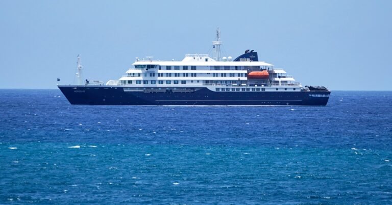 El crucero del hantavirus llega a su último puerto: cómo será el operativo para desinfectar el MV Hondius y aislar a la tripulación en Países Bajos