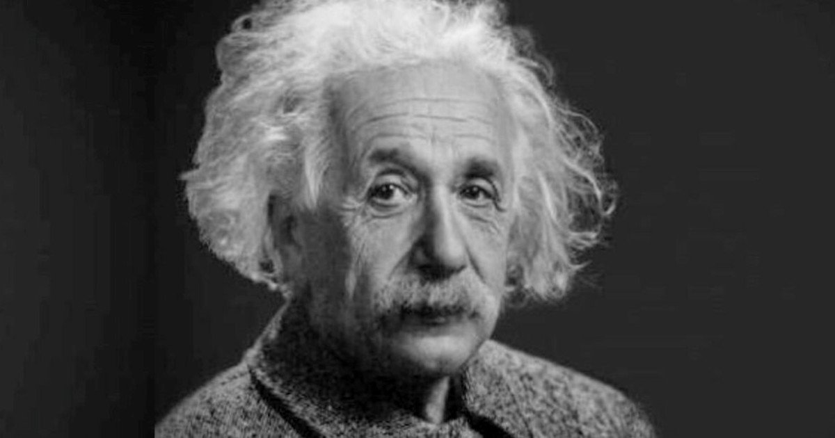 Qué significa la cita del día atribuida a Albert Einstein: "Hay dos formas de vivir la vida: una como si nada fuera un milagro, la otra como si todo lo fuera"