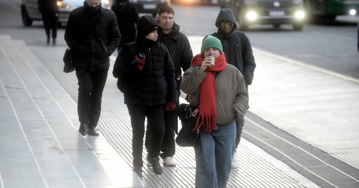 Tras el "veranito" en pleno otoño, llegó el frío intenso al AMBA: qué dice el pronóstico para el resto del fin de semana largo