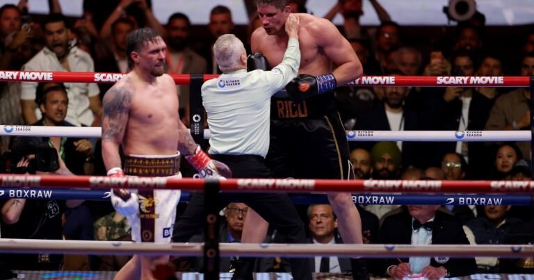 Usyk la pasaba mal con una leyenda del kickboxing, pero un nocaut técnico polémico le salvó el invicto en Egipto