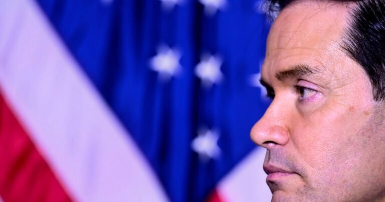 Marco Rubio grabó un mensaje en español para los cubanos: "No tienen electricidad, combustible y alimento porque quienes controlan el país lo saquearon"