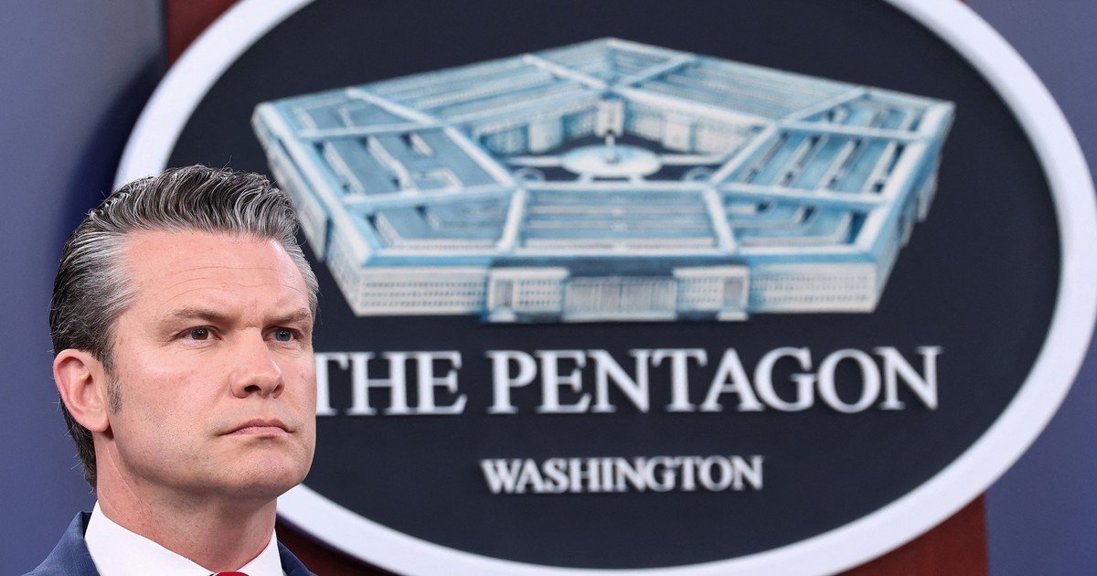 Estados Unidos juega al misterio sobre el uso de delfines kamikazes en la guerra de Medio Oriente y sólo aclara: "Irán no los tiene"