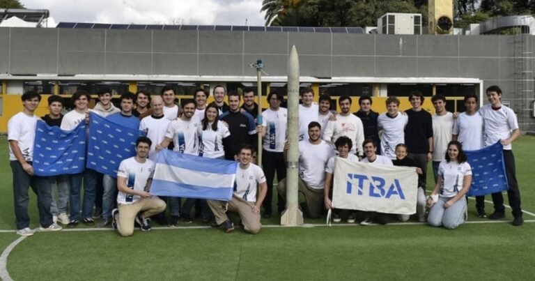Desafían romper con la barrera del sonido: estudiantes argentinos diseñaron un cohete supersónico para competir en EE.UU.