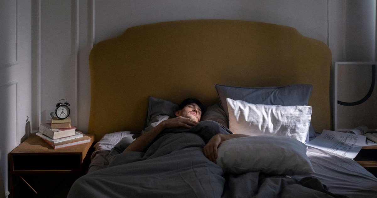 La psicología dice que las personas que cierran la puerta del dormitorio antes de dormir tienen estos 5 hábitos
