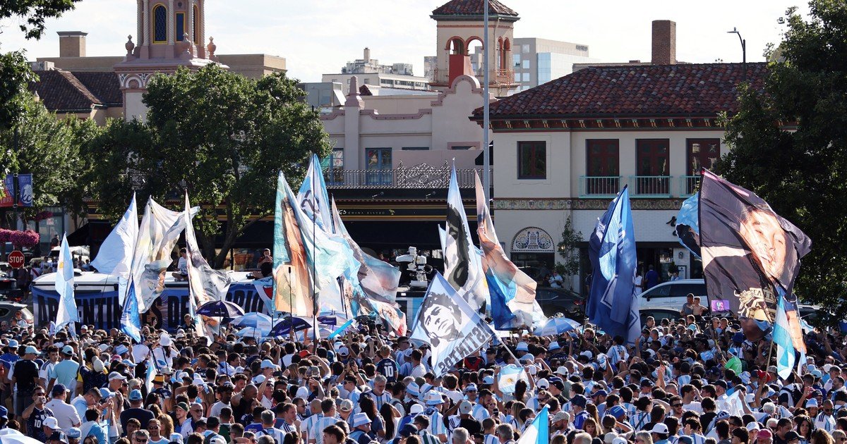 La marea argentina ya se siente en el Mundial 2026: banderazo masivo en Kansas City antes del debut
