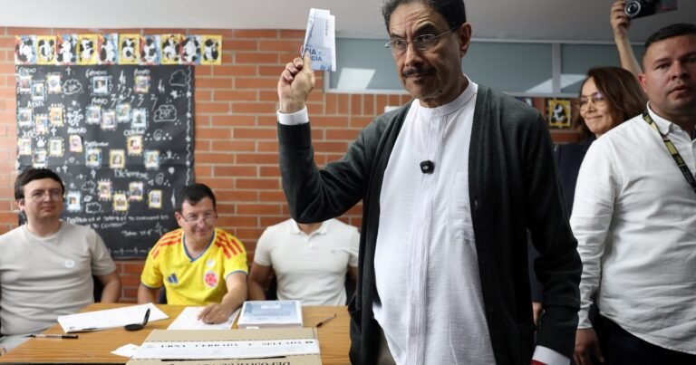 Elecciones en Colombia: Iván Cepeda, defensor de víctimas y la carta de Gustavo Petro para la continuidad del modelo