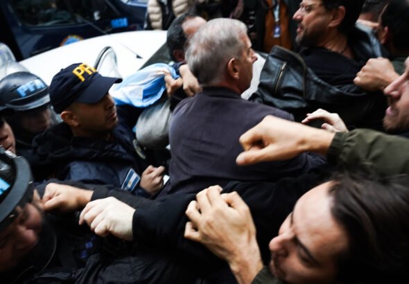 Procesaron y embargaron a Juan Grabois por la violenta toma del Instituto Perón