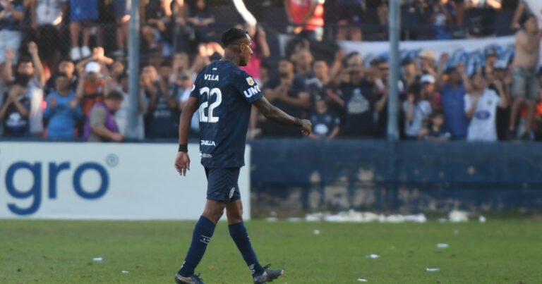 "A Riquelme le ofrecí un plan de pagos, pero no volvió a llamar": Daniel Vila y la posibilidad de que Sebastián Villa vuelva a Boca