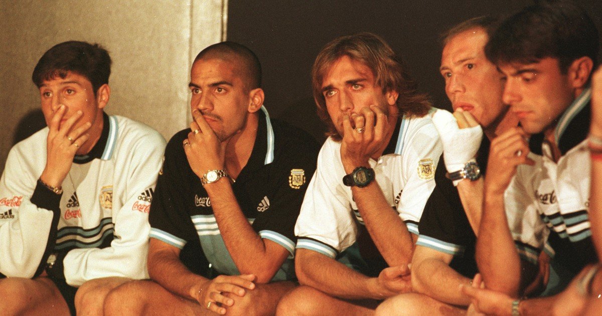 Francia 1998: el falso doping de la Brujita  Verón que desató una guerra entre la Selección Argentina y la prensa
