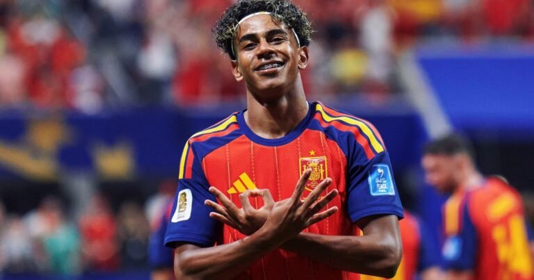Lamine Yamal marcó su primer gol en Mundiales, rompió un récord de Messi y se sumó a una lista que lidera Pelé