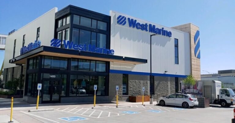 Es oficial: West Marine se declara en bancarrota y cerrará ocho tiendas en Florida