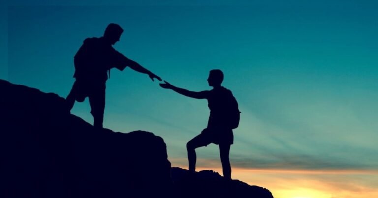 Proverbio chino del día: "Si quieres ser feliz por una hora, échate una siesta. Si quieres ser feliz por un día, ve a pescar. Si quieres ser feliz por un año, hereda una fortuna. Si quieres ser feliz toda la vida, ayuda a alguien más"