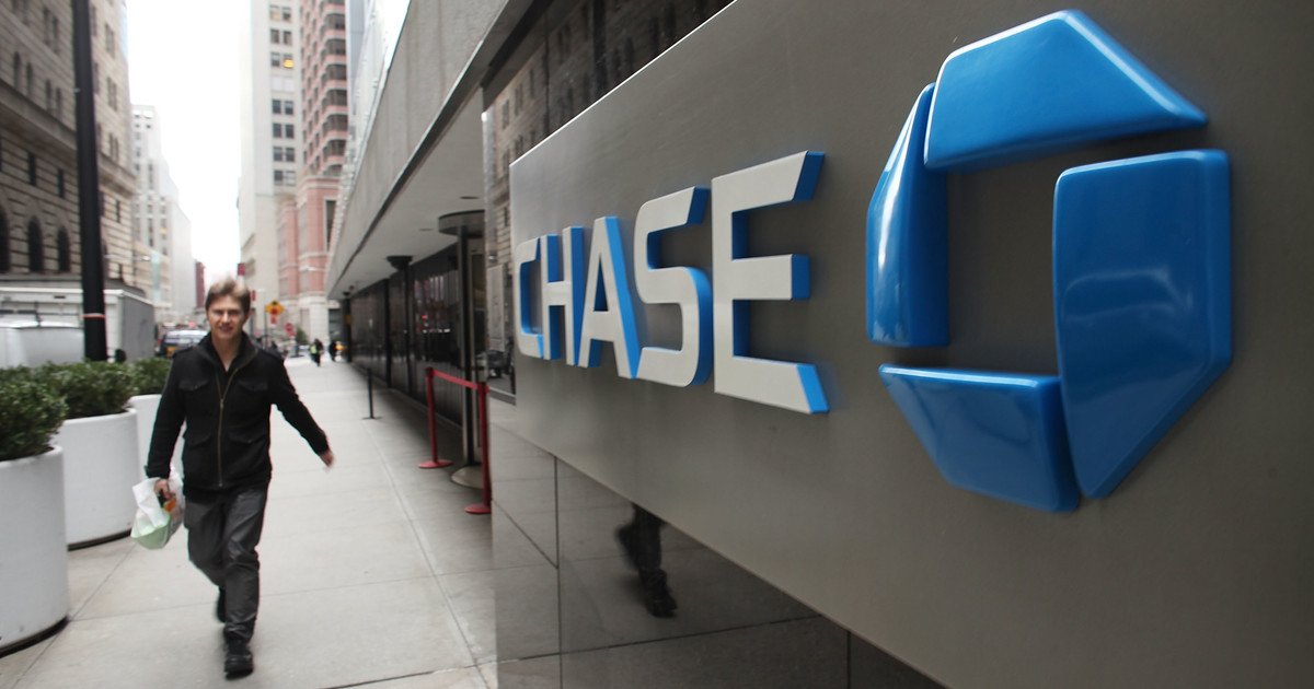 Ya entró en vigor la orden de Trump para revisar las cuentas bancarias en EE.UU.