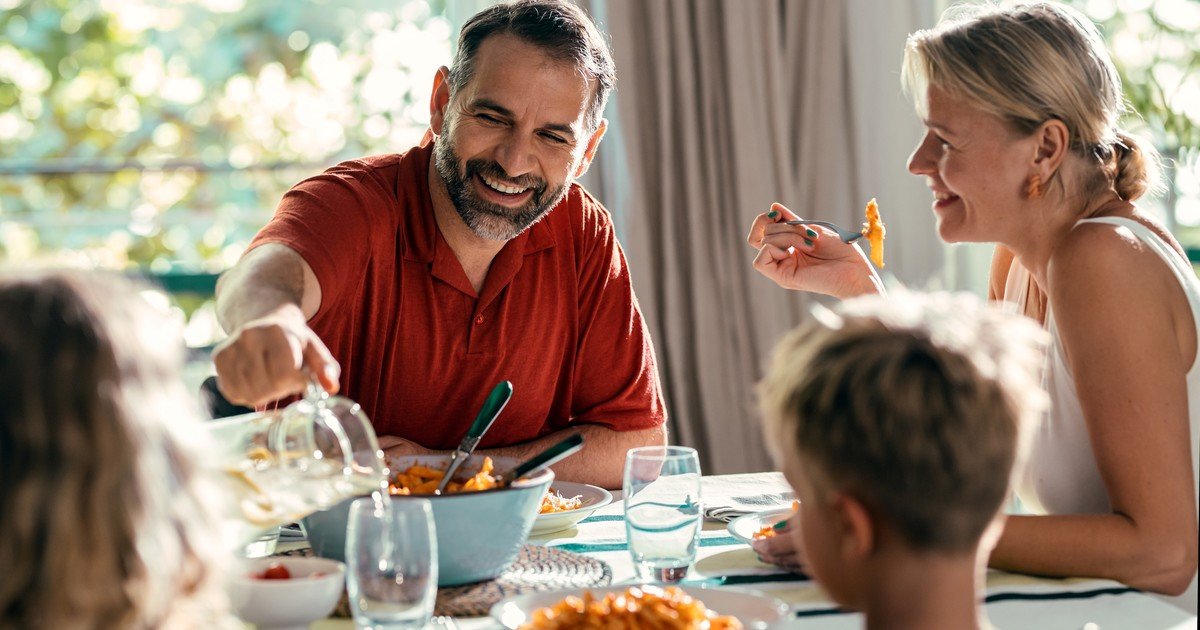 Helena Marcos Pasero, nutricionista: “La hora de las comidas es determinante para adelgazar y se conjuga con la cantidad y calidad de los alimentos"