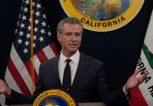 Gavin Newsom la firmó: California aprueba US$46 millones para limpiar uno de los ríos más contaminados de Estados Unidos