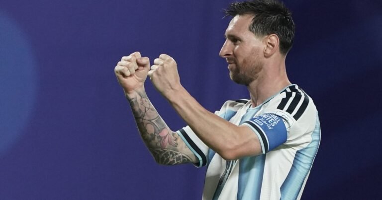Lionel Messi arrancó su sexto Mundial: los récords que alcanzó y el sueño de ser el segundo argentino en integrar una lista exclusiva