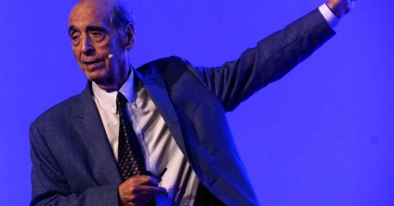 Ricardo Arriazu y su sugerente análisis del plan de Milei: "Nunca vi un sistema en el que sobran divisas y falta empleo”