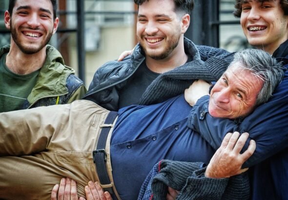 El reencuentro con sus tres hijos del médico que estuvo preso por una falsa denuncia de abuso: "Intentamos recuperar el tiempo perdido"