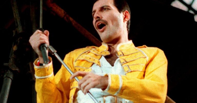 El peor disco de Queen nos recuerda los 40 años de un hit infumable