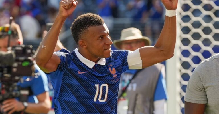 Mbappé hace historia: superó a Messi y ahora le apunta al récord de Klose como máximo goleador de los Mundiales