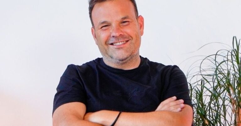 José Elías, multimillonario español: "Con la IA, hoy en día ser arquitecto o ingeniero ya no aporta nada, lo que aporta es ser electricista o mecánico de autos”