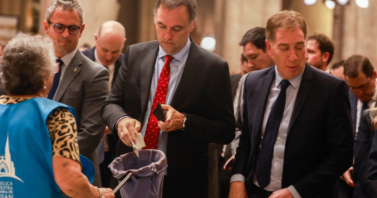 El Gobierno oficializó la salida de Manuel Adorni y designó a Diego Santilli como jefe de Gabinete