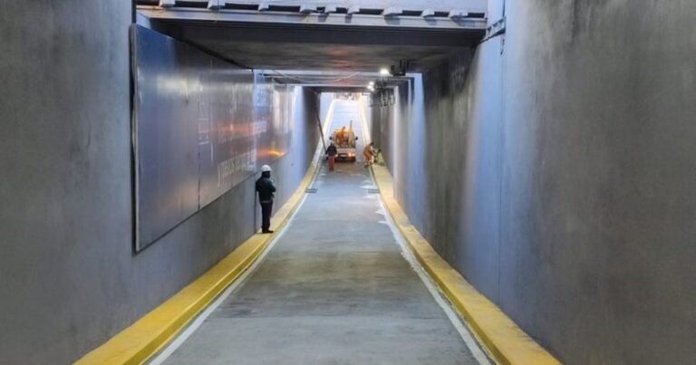 Una barrera menos para cruzar las vías del tren Sarmiento: abren un nuevo túnel en Caballito