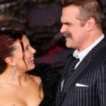 David Harbour y Millie Bobby Brown harán una nueva serie como padre e hija tras el escándalo que protagonizaron en Stranger Things