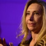 Cambios y polémica en la Rosada: Karina Milei ordenó mudar la biblioteca y renueva toda la vajilla con un logo nuevo